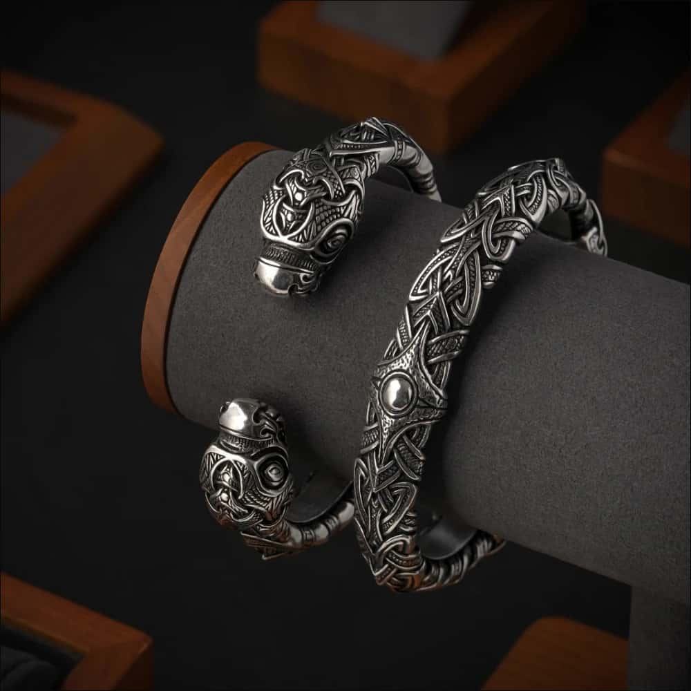 Buy Viking Arm Ring With Traditional Scandinavian Pattern Ring-chain Norse  Cuff Viking Jewelry for Men and Women Art 001-013 Online in India - Etsy
